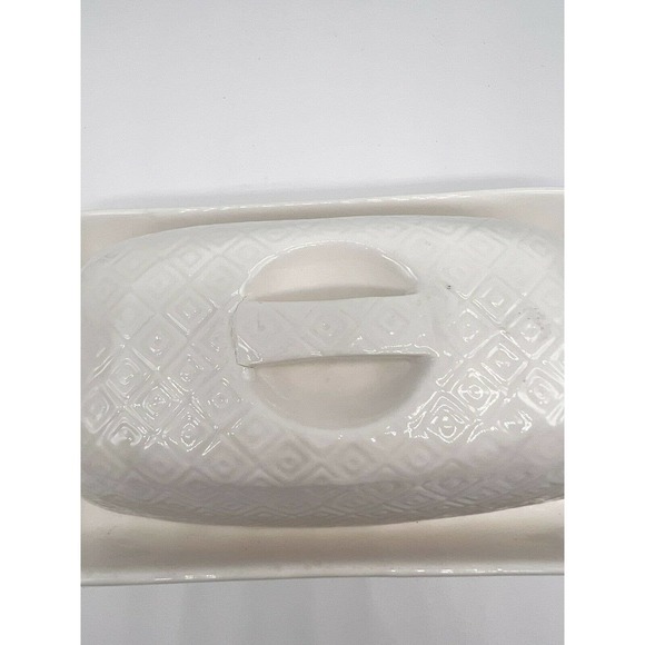 CUCINA White Porcelain Embossed Butter Dish Bread + Butter Australia NWOT - Picture 3 of 5